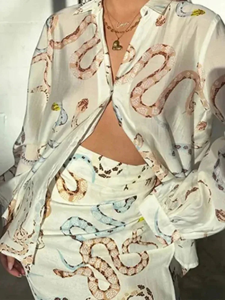 Conjunto Camisa Saia Envelope Estampado Snakes