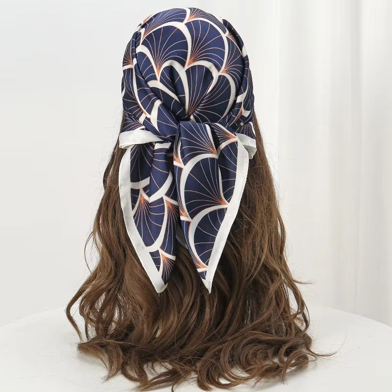 Lenço Estampado Toque de Seda Pavone