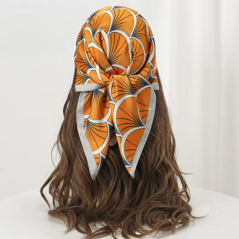 Lenço Estampado Toque de Seda Pavone