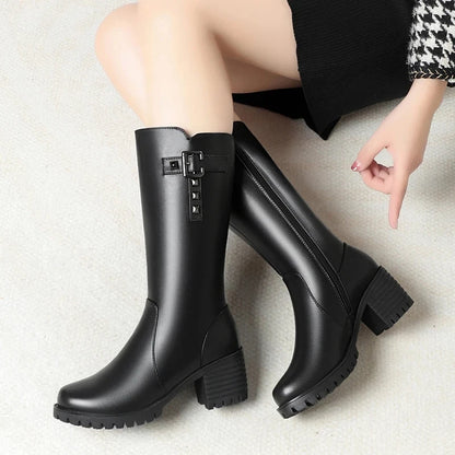 Bota Warm Cano Alto Forrada Peluciada Impermeável Couro Preta