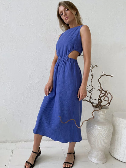 Vestido Midi Vazado Lateral Fechamento Botão Crepe Ágatha