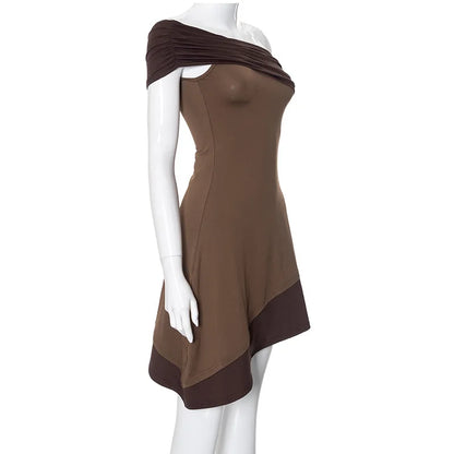 Vestido Curto Assimétrico Marrom