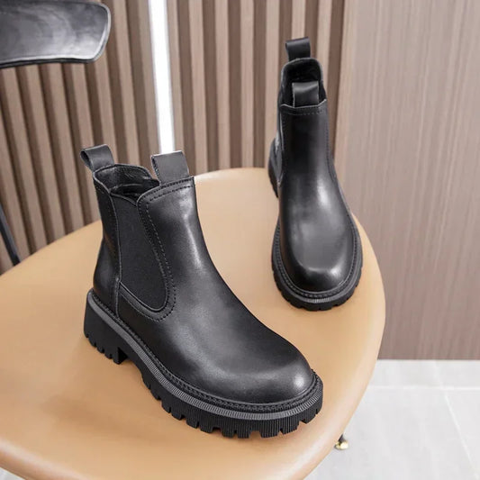 Bota Chelsea Peluciada Tratorada
