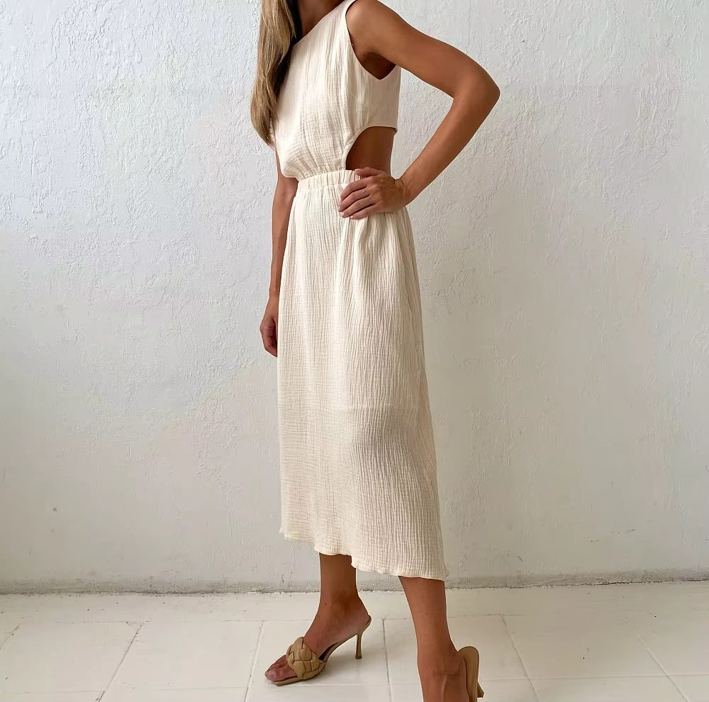 Vestido Midi Vazado Lateral Fechamento Botão Crepe Ágatha
