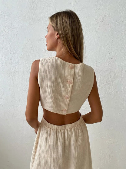 Vestido Midi Vazado Lateral Fechamento Botão Crepe Ágatha