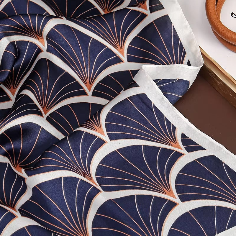 Lenço Estampado Toque de Seda Pavone